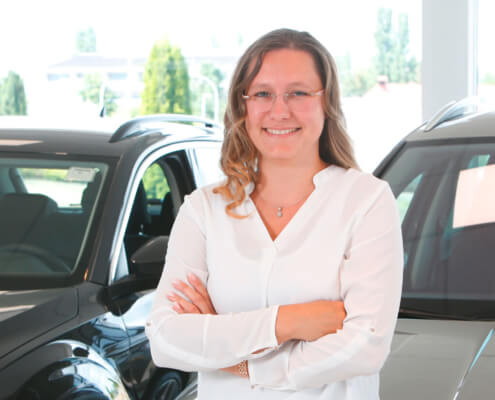 Cindy Hänert | Finanzbuchhaltung/ Personal - Hahnel Automobile